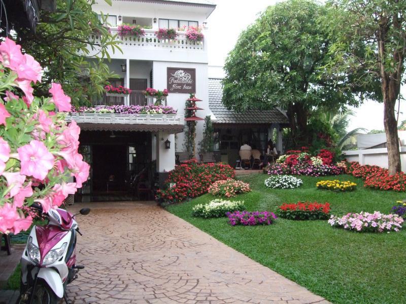 Rachamankha Flora House Hotel Chiang Mai Exterior foto